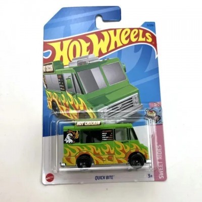 Hot Wheels Базовая машинка Quick Bite Hot Chicken зеленый